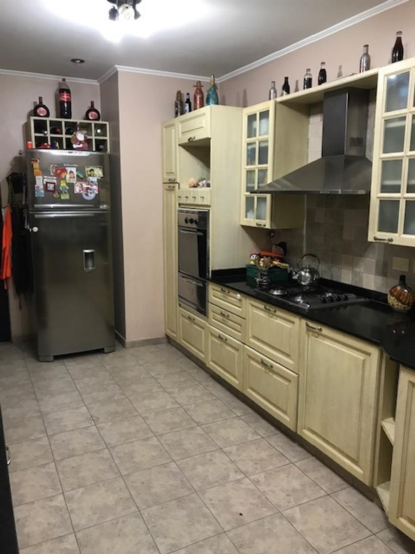 Foto de Imponente Casa Quinta en Moreno 1.704m² de Parque, imagen 5