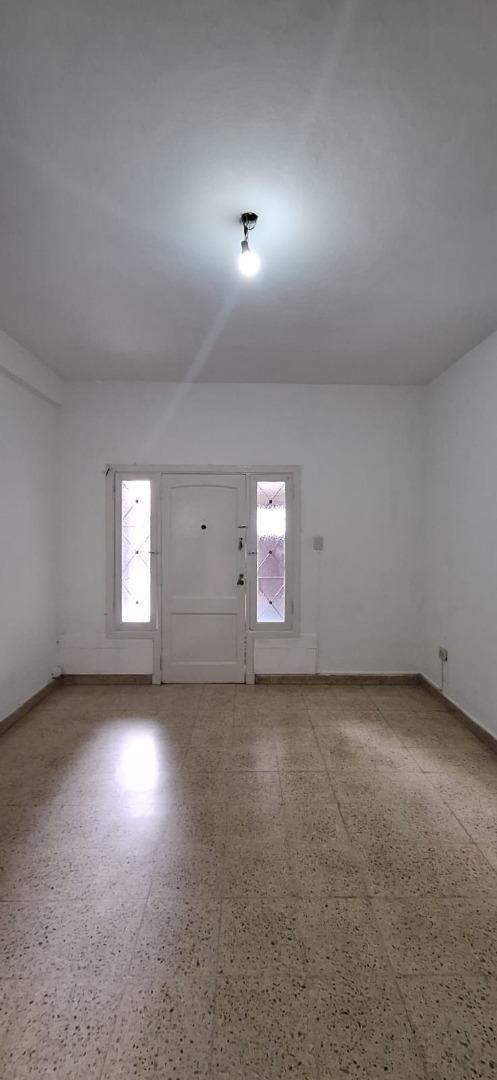 Foto de ALQUILER CASA TIPO PH 3 AMB. MUY BUEN ESTADO, imagen 2