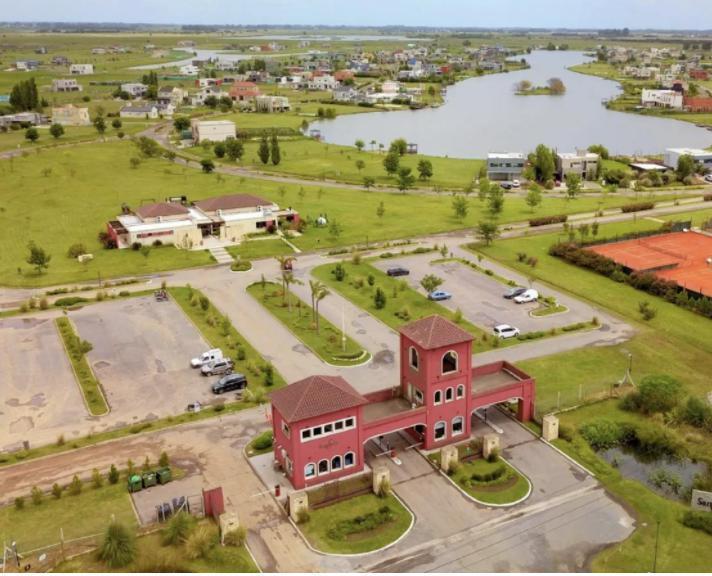 VENTA DE LOTE EN BARRIO CERRADO SANTA RITA, CANNING