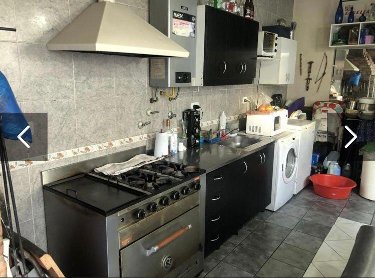 Venta - Casa en Parque Avellaneda 4