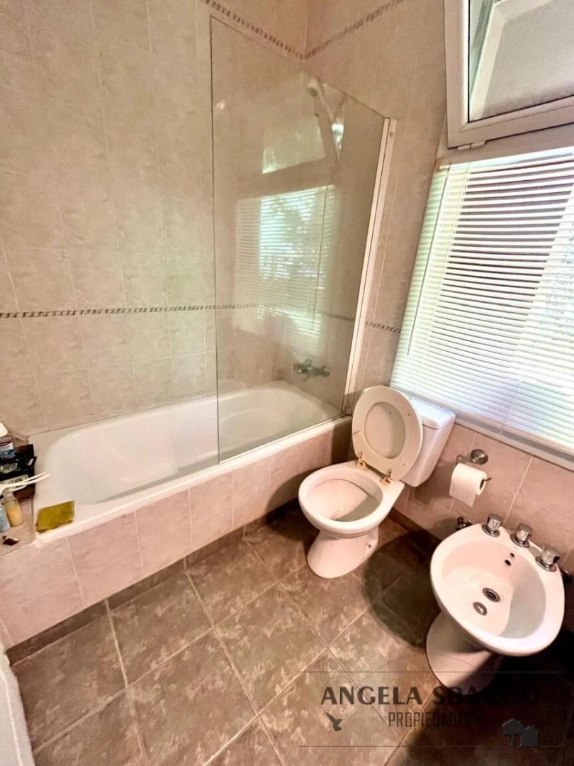 Excelente Casa en San Joaquín.