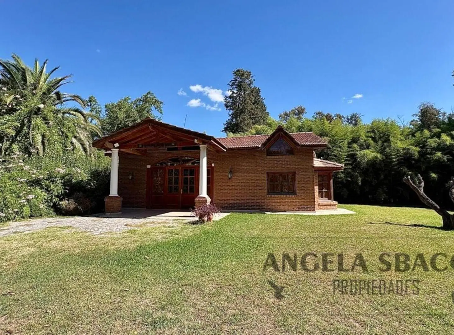 Excelente Casa en Parque Jularo. 1