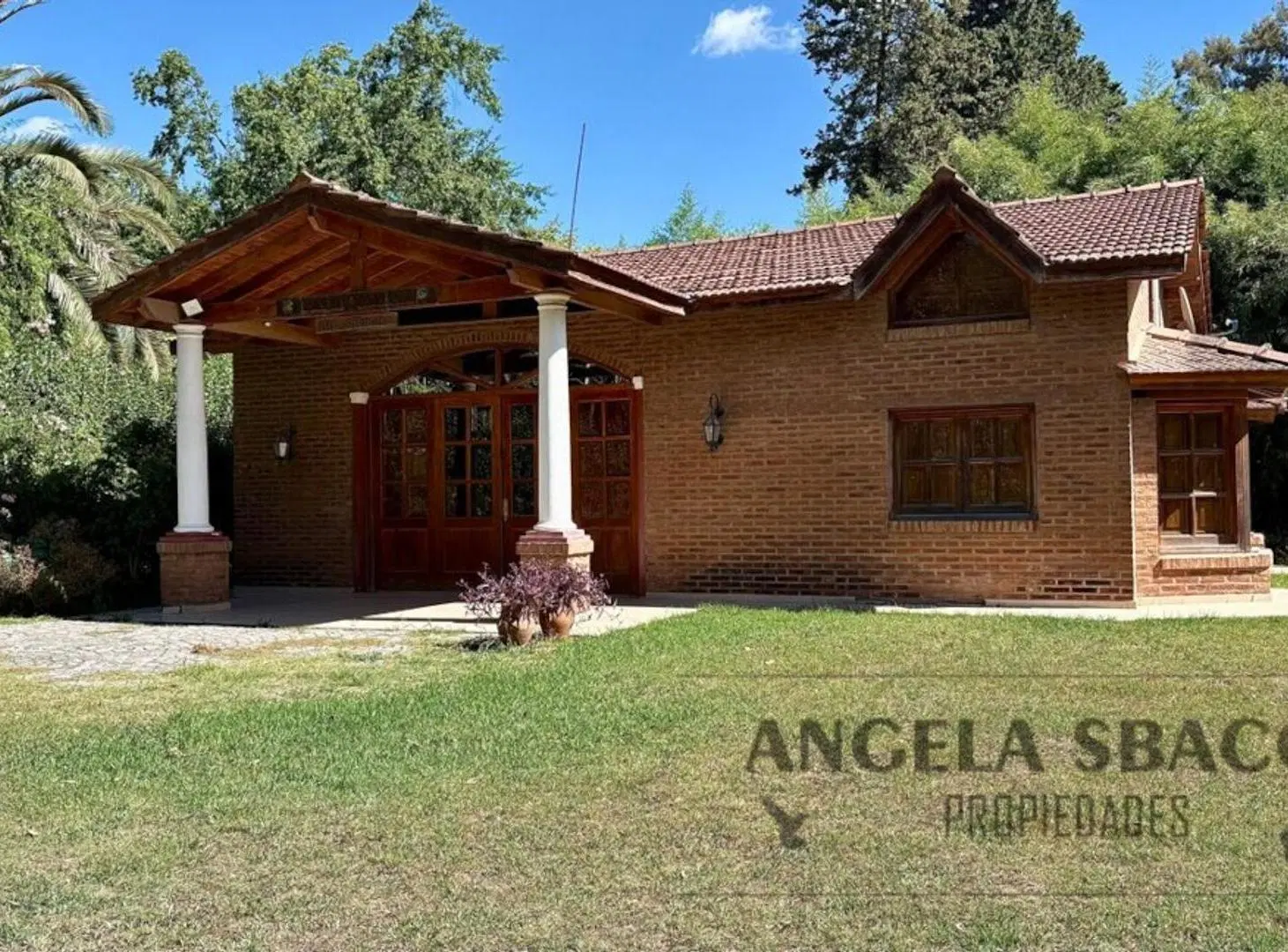 Excelente Casa en Parque Jularo. 2
