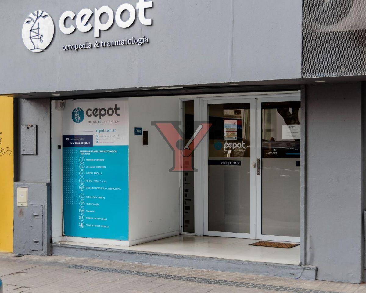 Local Comercial con Vivienda en Planta Alta 55 5 y 6 2