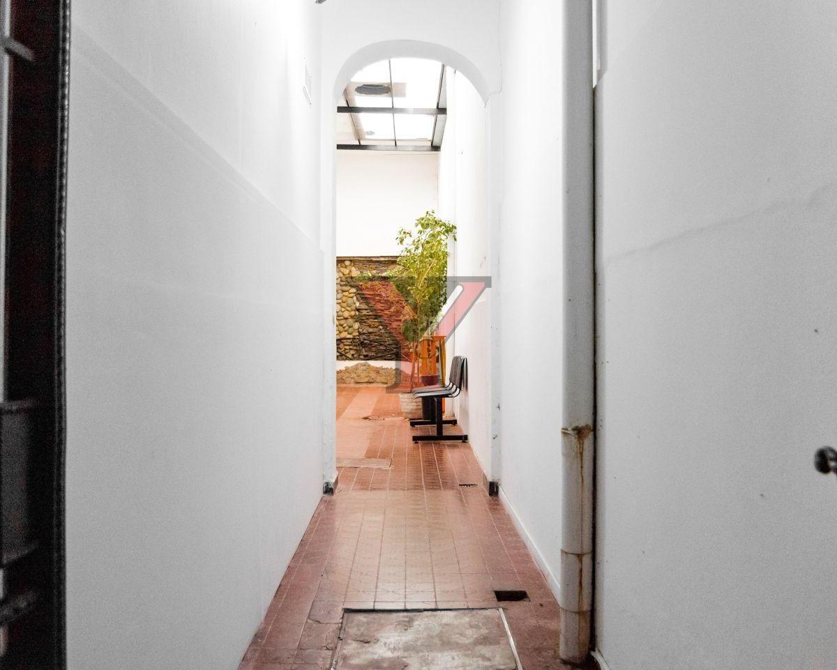 Local Comercial con Vivienda en Planta Alta 55 5 y 6 3