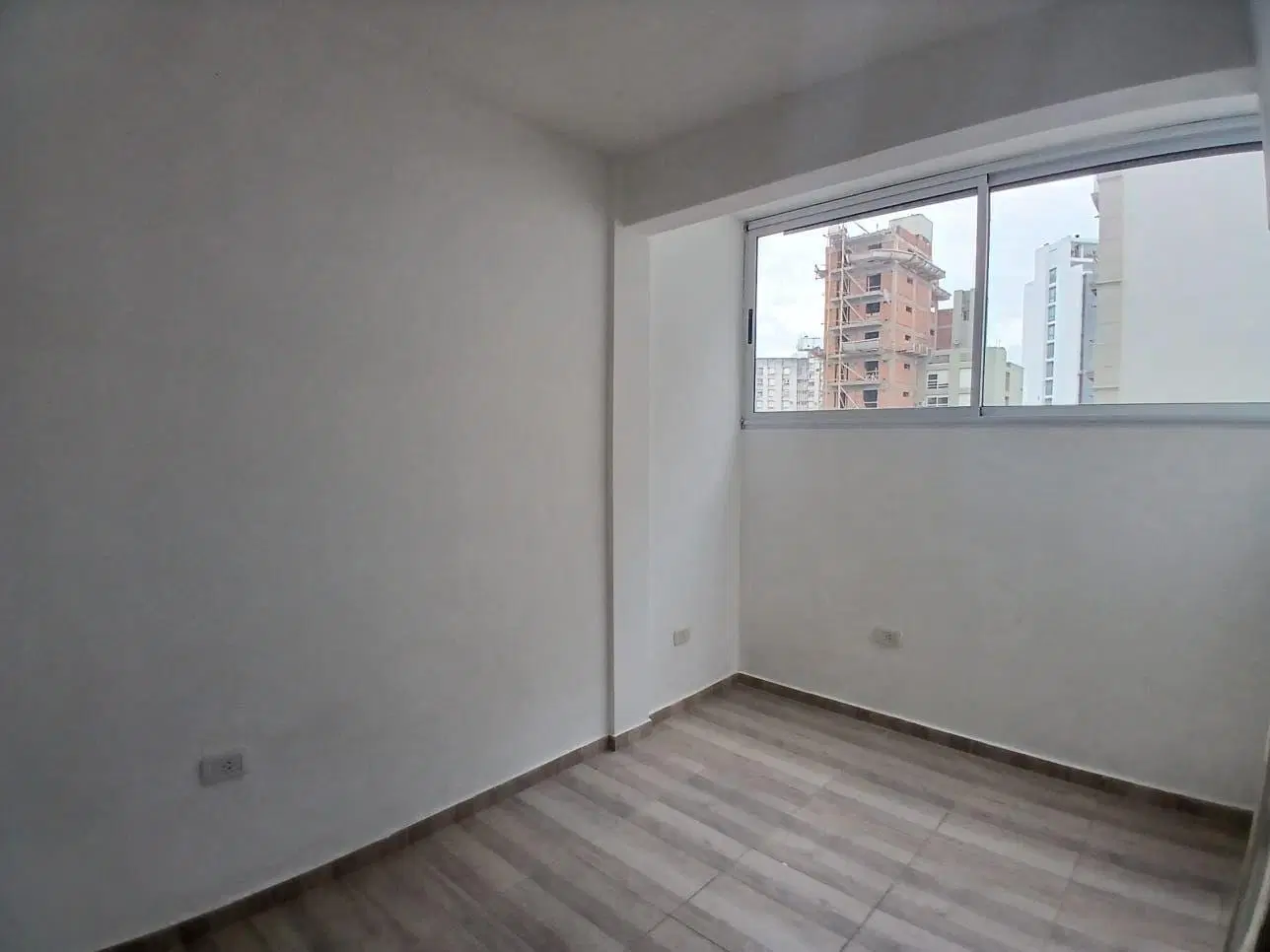 Departamento 4 ambientes. | 45 al 740 100 3