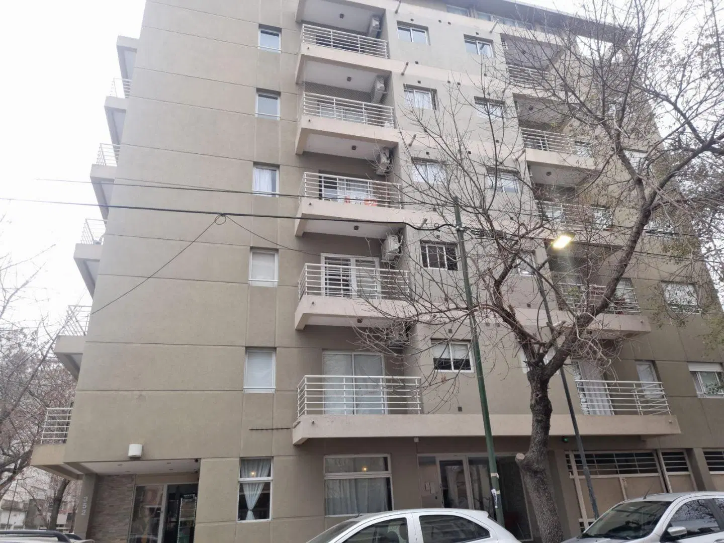 Dpto 2 ambientes en alquiler La Plata 1