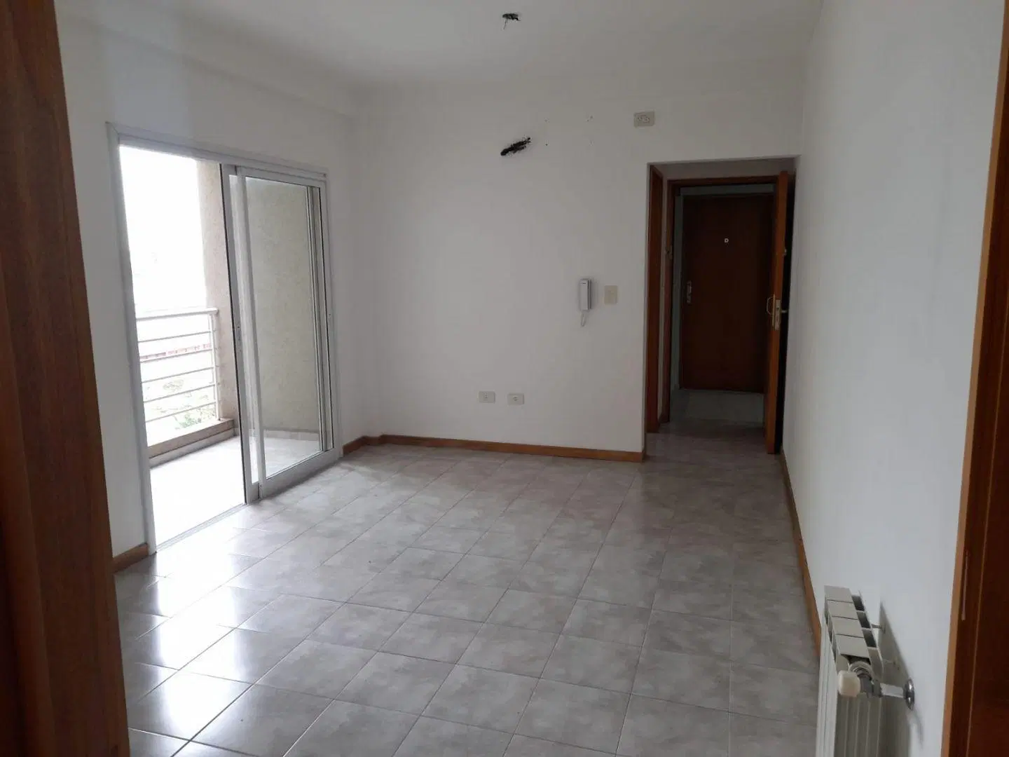 Dpto 2 ambientes en alquiler La Plata 3