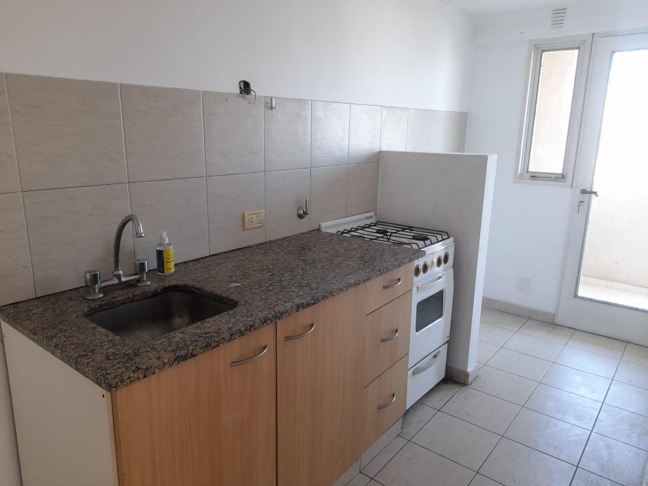 Foto de DEPARTAMENTO 2 AMBIENTES EN ALQUILER, imagen 4