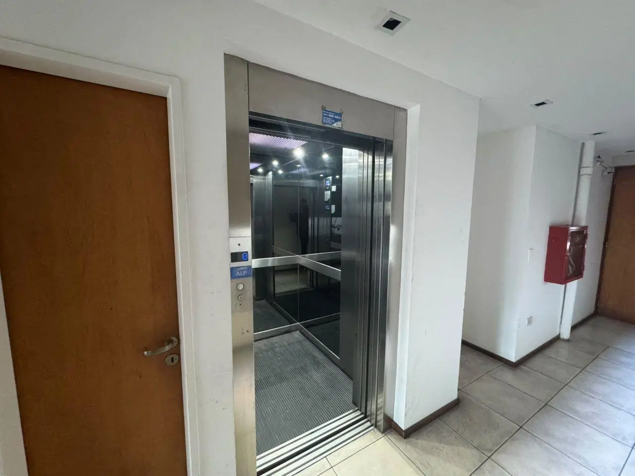 Semipiso en venta de 2 dormitorios 38 3 y 4. 1