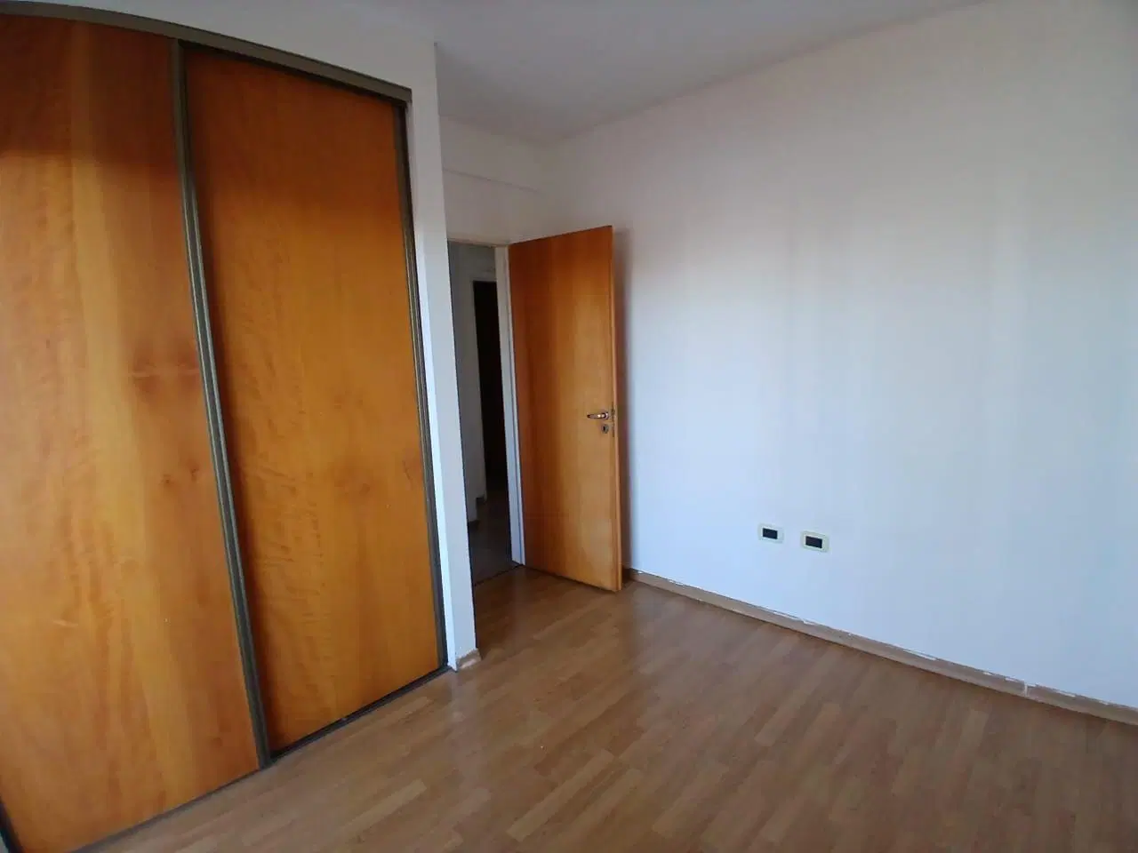 Departamento 3 ambientes. | 4 al 200 8
