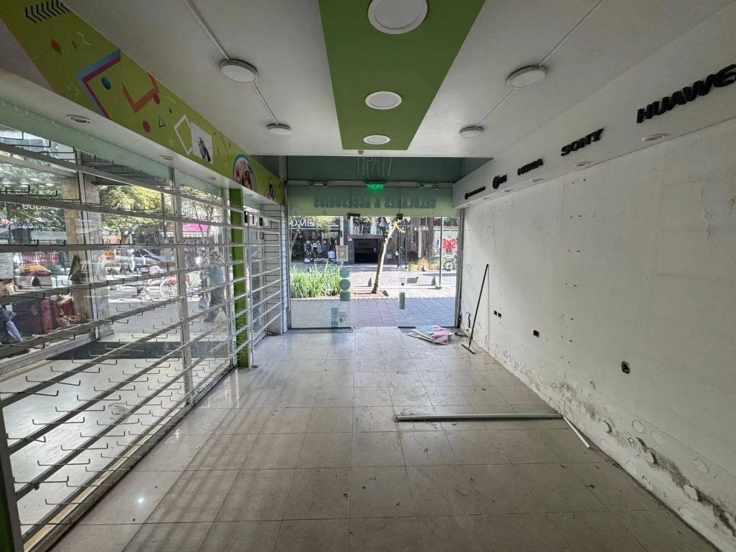 Local en alquiler 8 47 y 48. 3