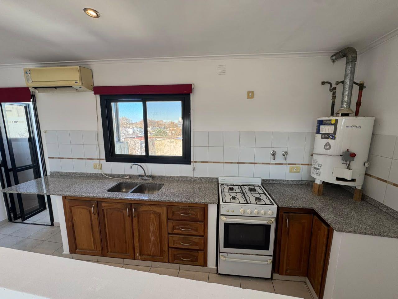 Foto de Departamento en alquiler de un dormitorio en 67 1 y 2., imagen 3