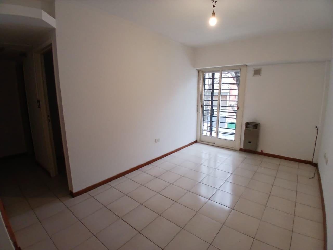 Foto de Departamento 2 ambientes. | 49 al 900, imagen 2