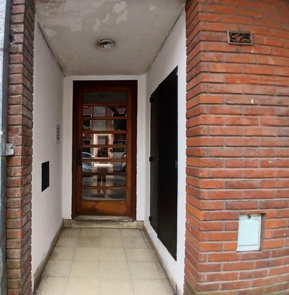 Foto de Departamento 2 ambientes. | 49 al 900, imagen 1