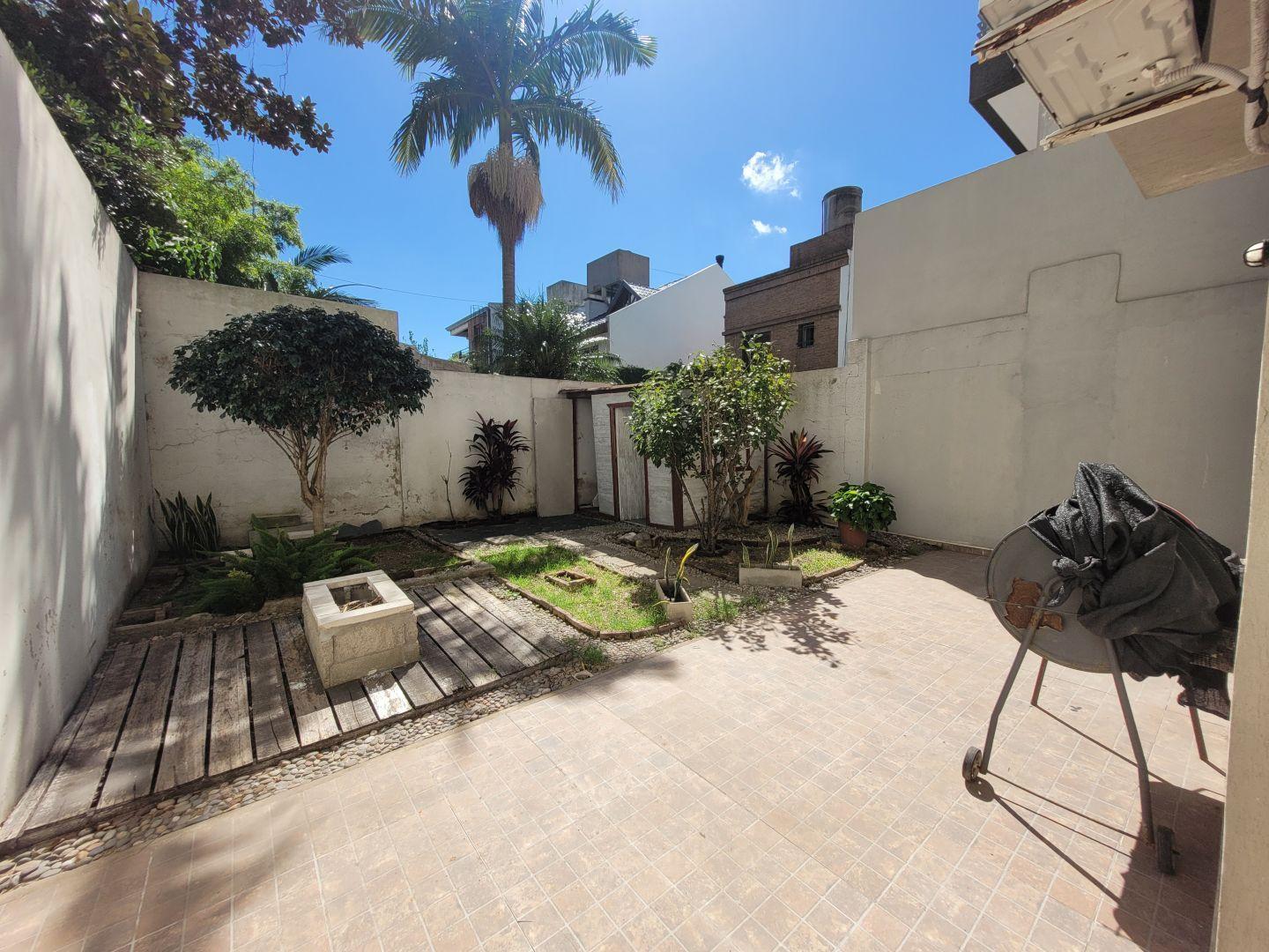 Foto de Departamento de 1 dormitorio y patio en venta, imagen 4