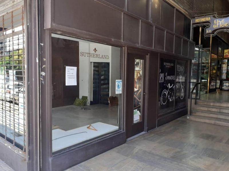 Foto de Local en Alquiler en pleno centro 48 entre 8 y 9, imagen 3