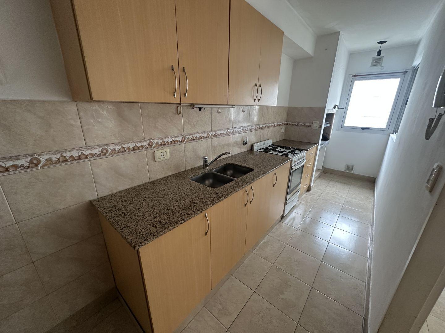 Foto de Departamento 0 ambientes 1 dormitorios. | 26 al 400, imagen 4
