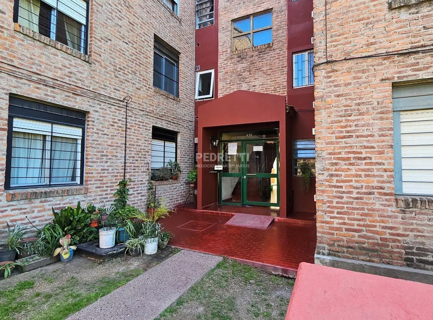Depto. en Venta de 3 ambientes con Balcón en Barrio Isabel La Católica, Ciudad Evita 4