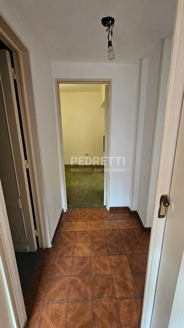 Depto en Venta de 3 Amb. con dos patios. Excelente Ubicación!! 5