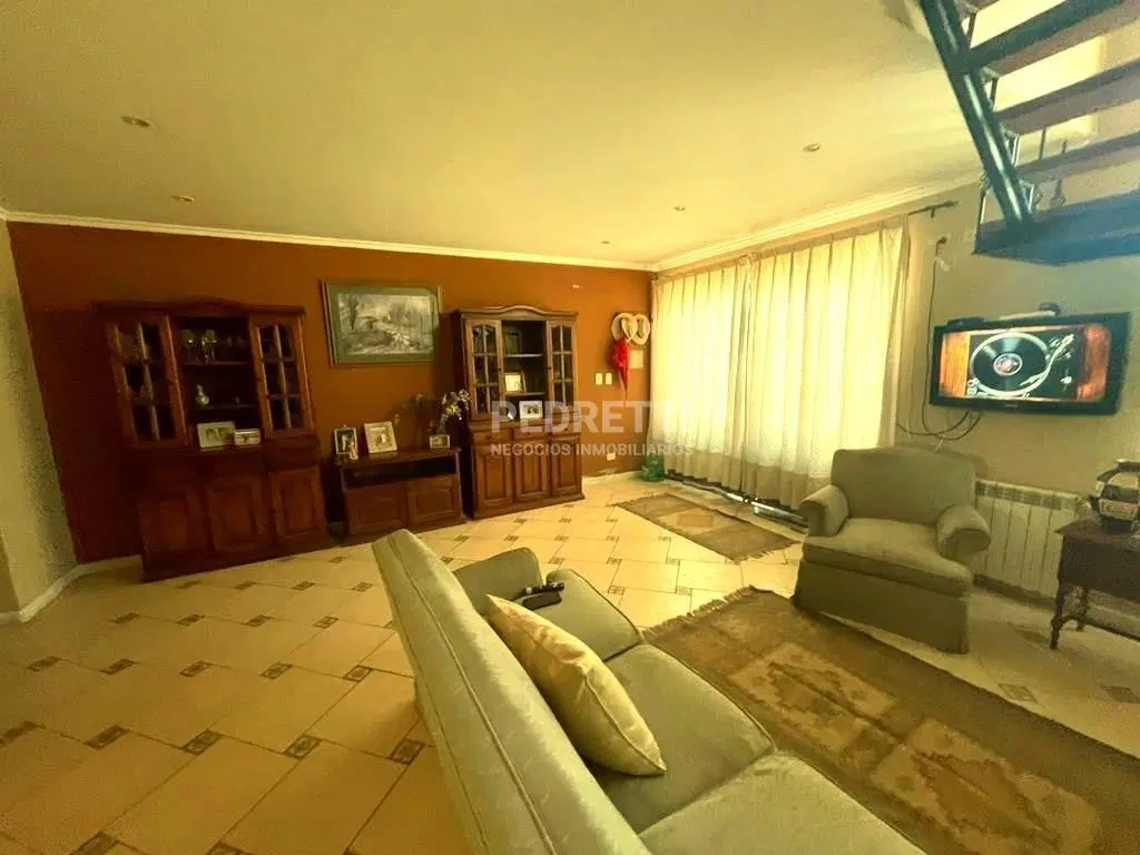 Preciosa Casa en Venta con Oficinas Independientes | Centro de Cañuelas | Posib. de Permuta x Motorh 5