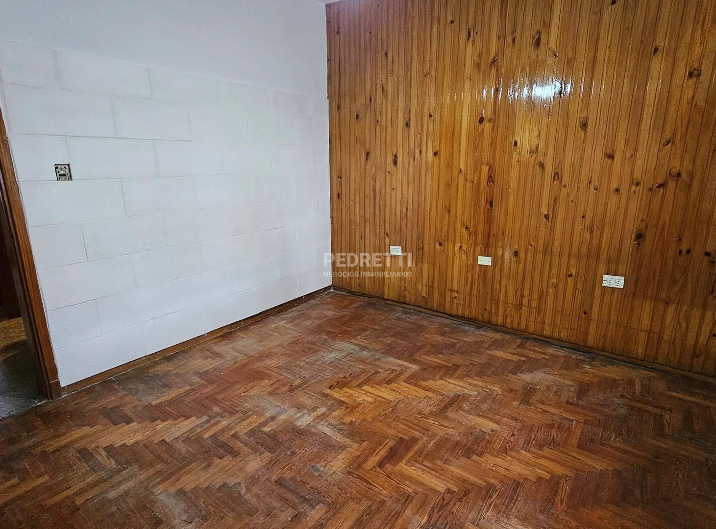 Foto de Casa en Venta con 3 Dormitorios, 2 Cocheras, Patio, Jardín, Terraza y, imagen 4