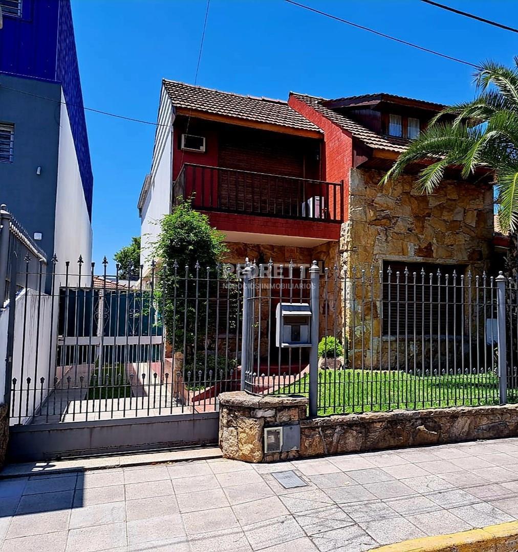 Foto de Oportunidad! Chalet en Venta con 4 dormitorios, Jardín, Patio, Quincho, imagen 2