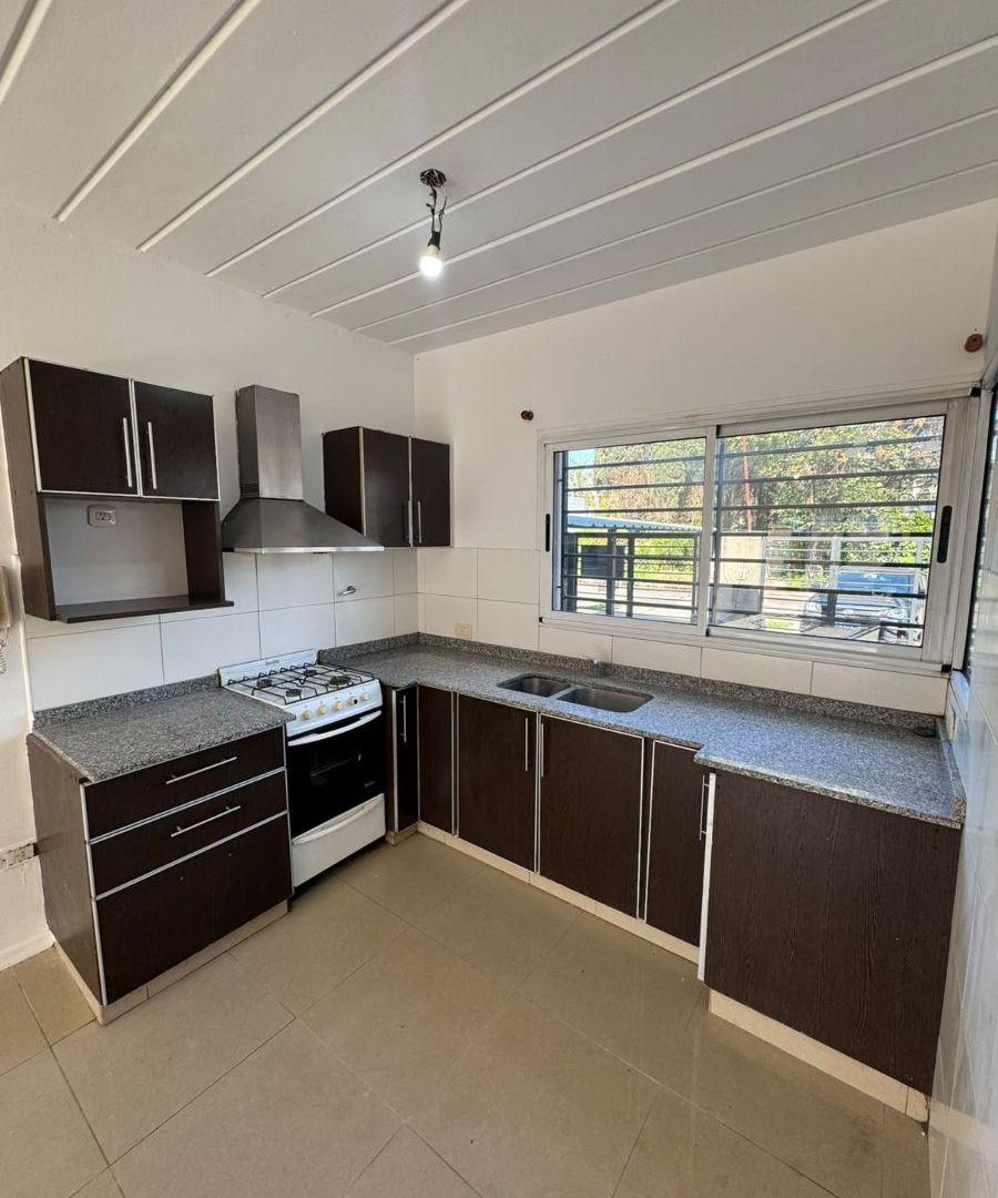 Foto de Excelente Duplex 3 Ambientes en ALQUILER - Monte Grande, imagen 3