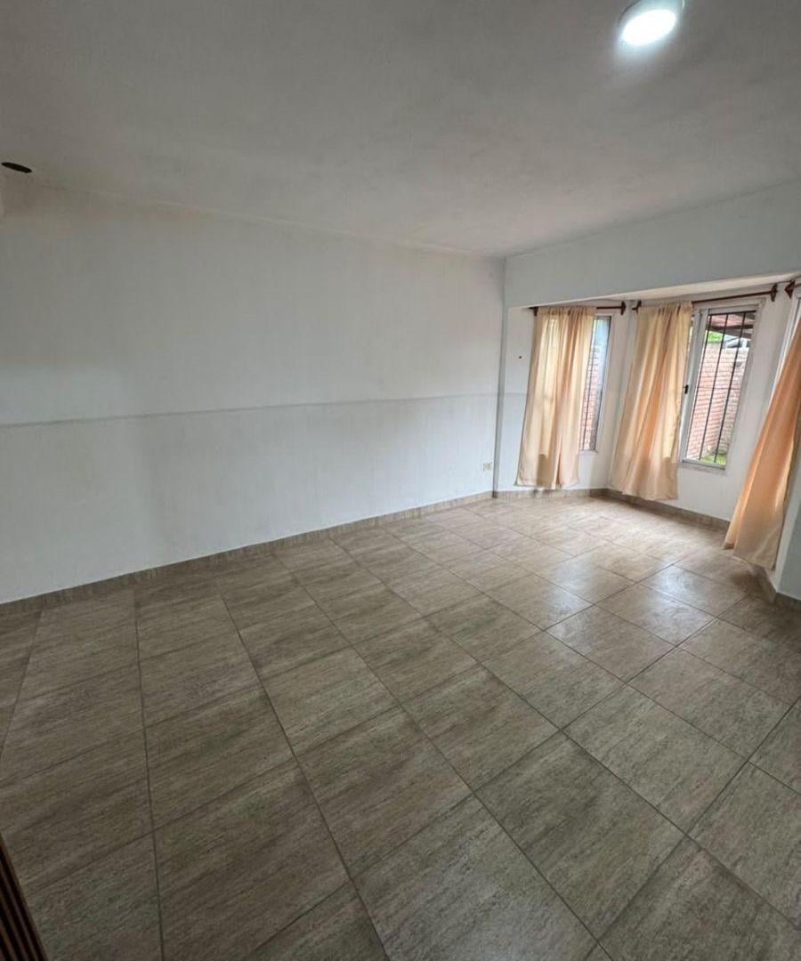Foto de Excelente Duplex en Alquiler - 3 Habitaciones , jardin y pileta!, imagen 2