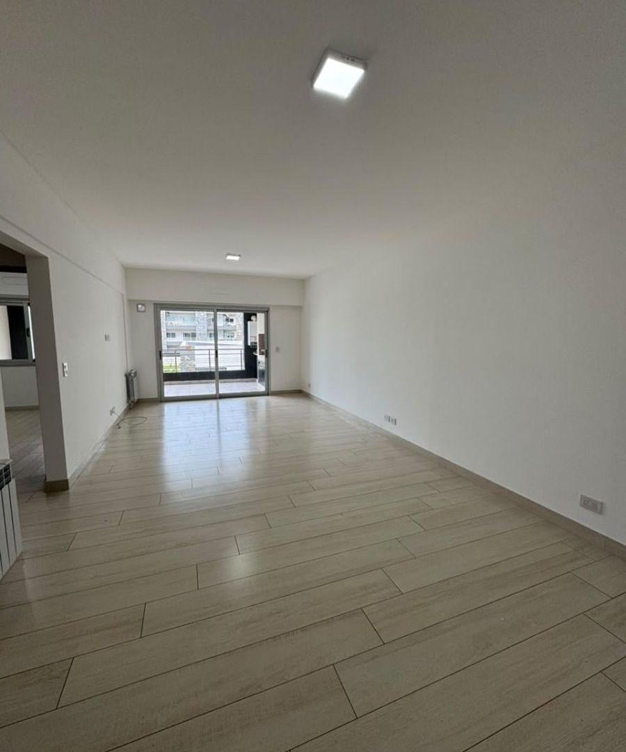 Foto de Excelente Departamento 2 Ambientes en Alquiler - Ayres de Canning, imagen 4