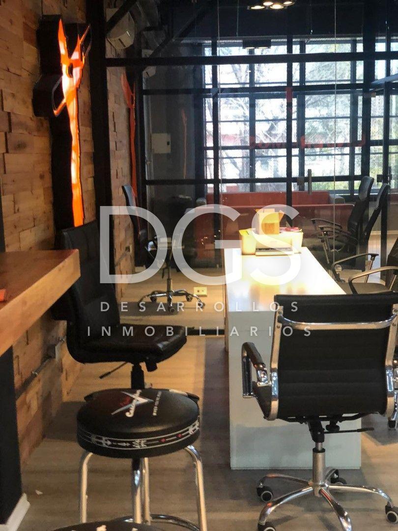 Depósito Galpón en Venta Ubicado en Banfield 5
