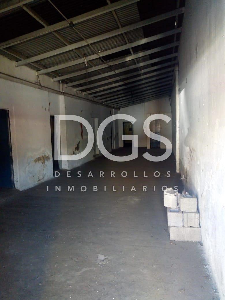 Depósito Galpón en Venta Ubicado en Lanús Este, Lanús, G. B. a. Zona Sur 4