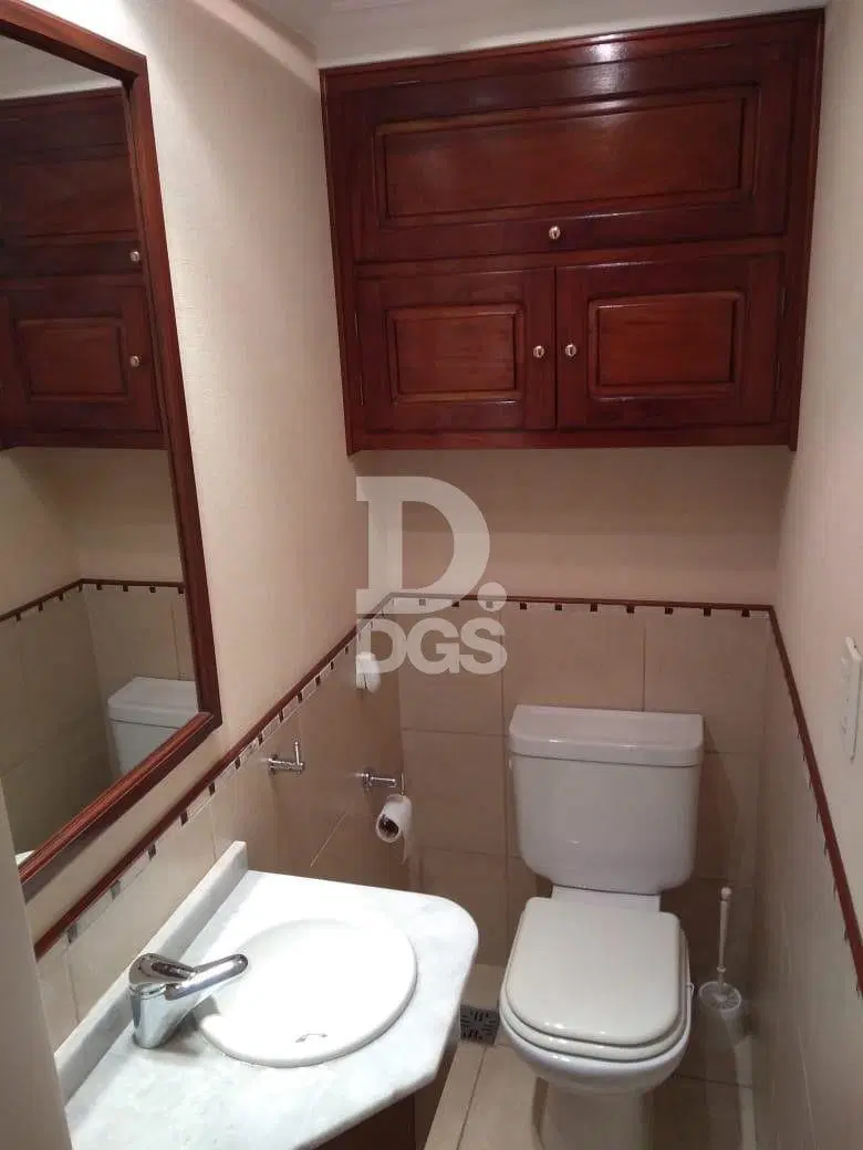 Departamento con cochera doble en Alquiler en Lanús Este 5