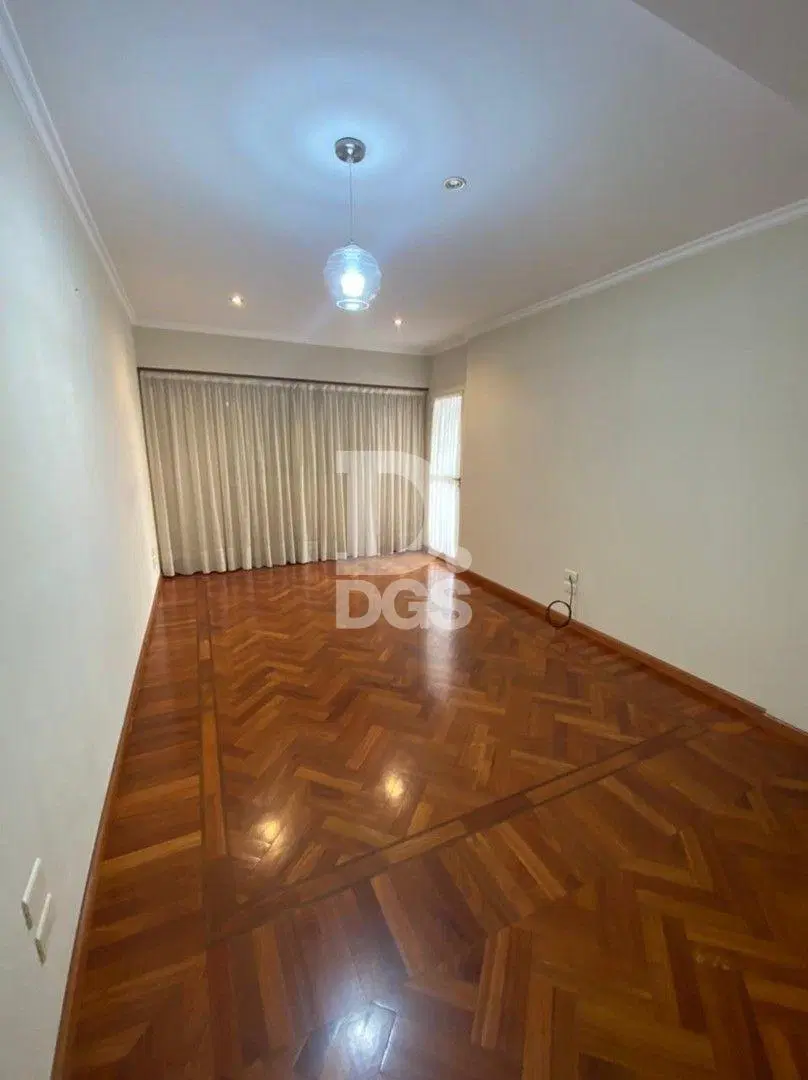 Departamento con cochera doble en Alquiler en Lanús Este 3