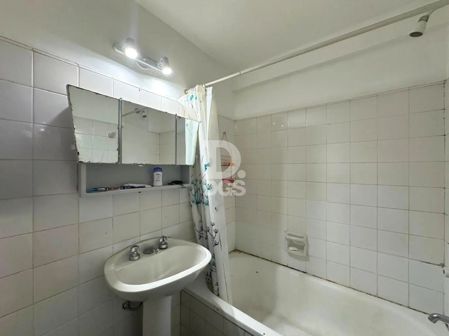Departamento 2 ambientes en venta en Remedios De Escalada 2