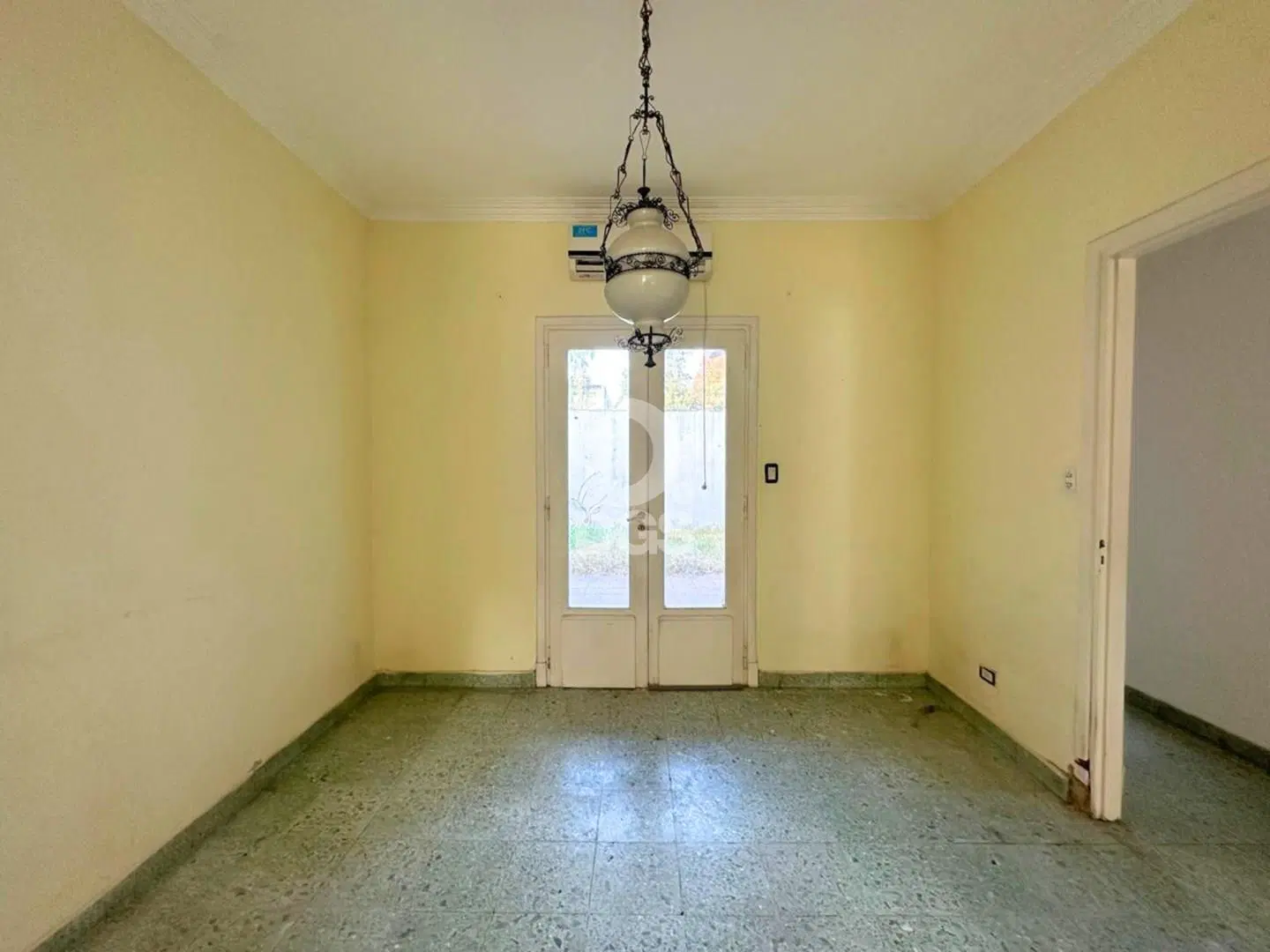 Casa 3 ambientes con patio y cochera en venta en Lomas de Zamora 2