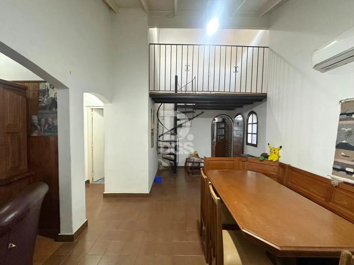 Casa Chalet en venta en Temperley 2