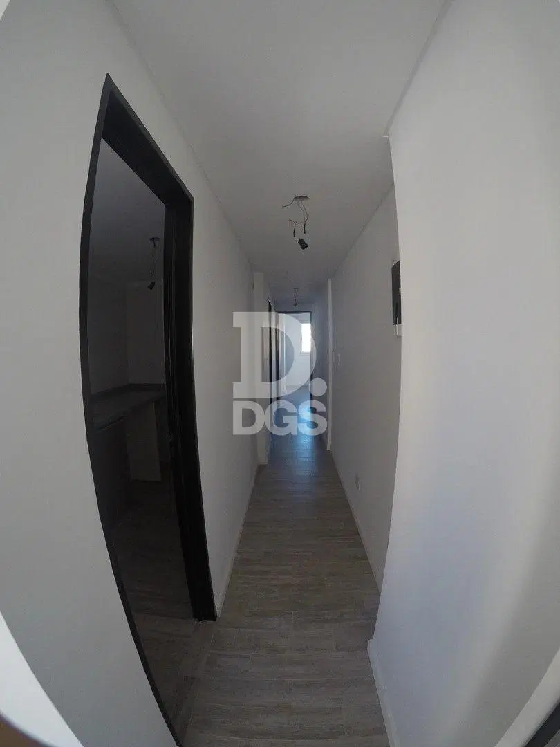 Departamento 5 ambientes en venta en Banfield 4