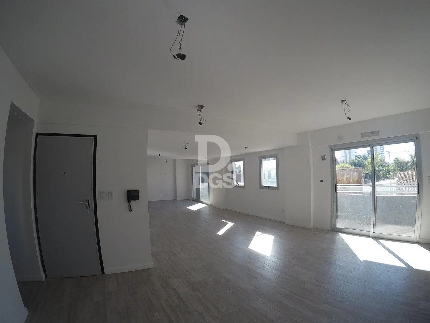 Departamento 5 ambientes en venta en Banfield 1