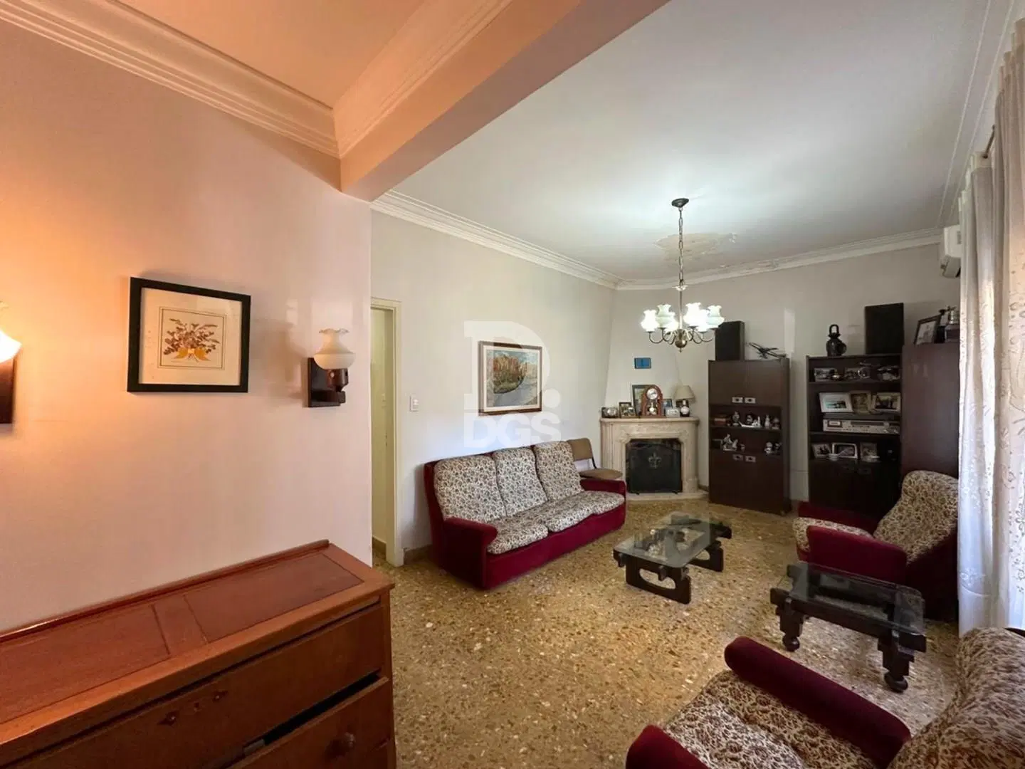 Casa Chalet 4 ambientes con cochera en Venta en Lomas de Zamora 3