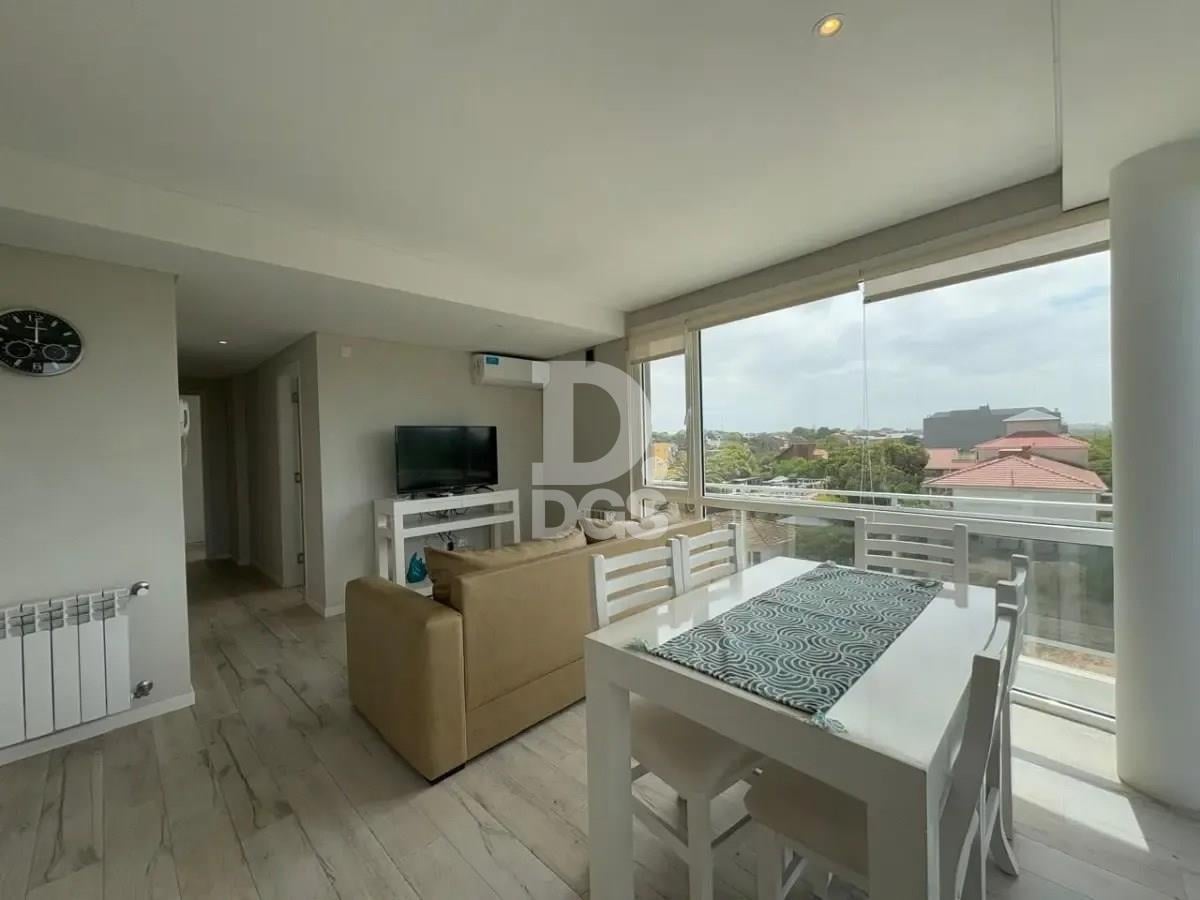 Foto de Departamento 2 ambientes con cochera en Venta en Mar de Ostende, Pinamar, imagen 2