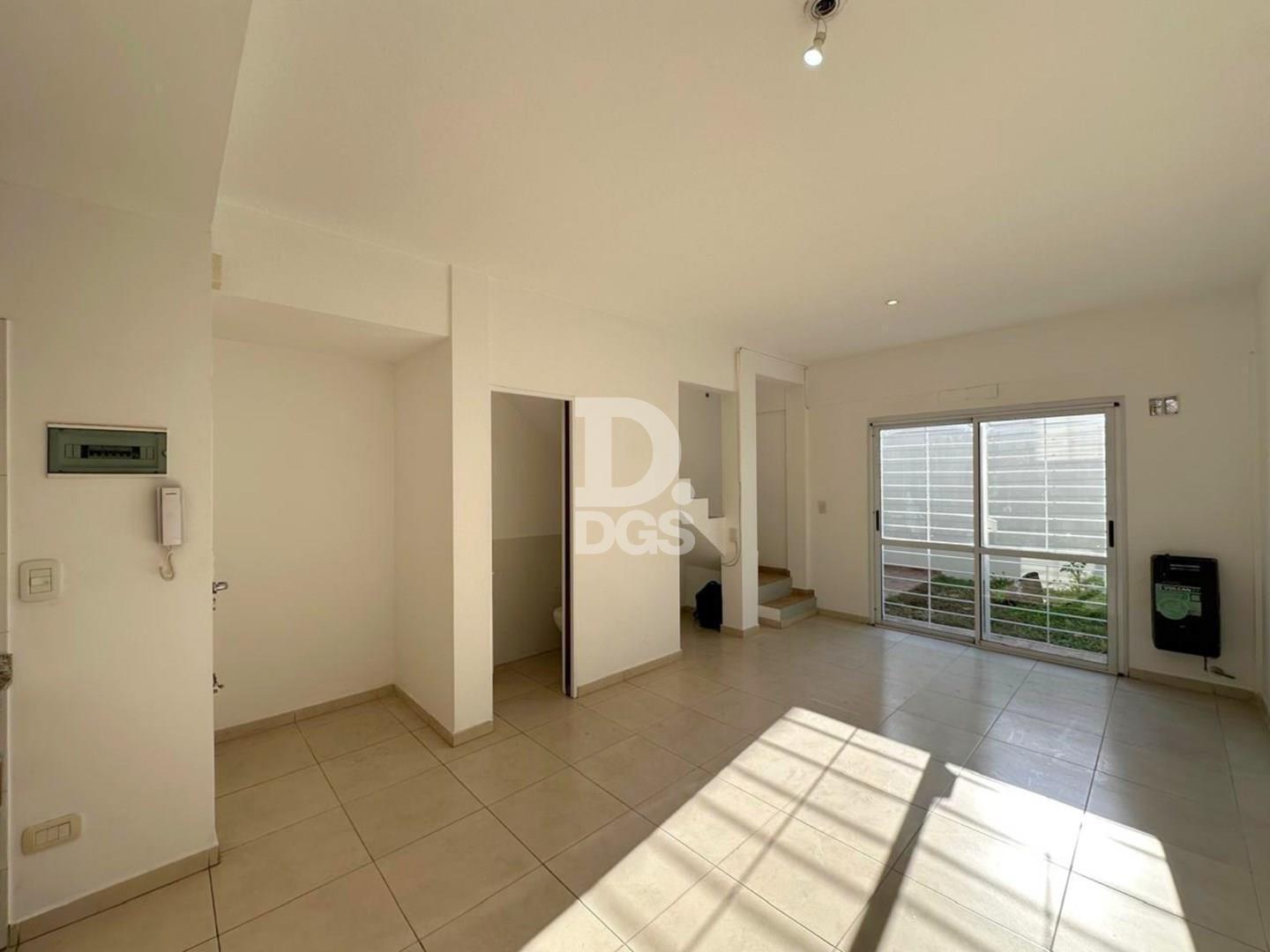 Foto de Departamento 2 ambientes con cochera en venta en Temperley, imagen 5