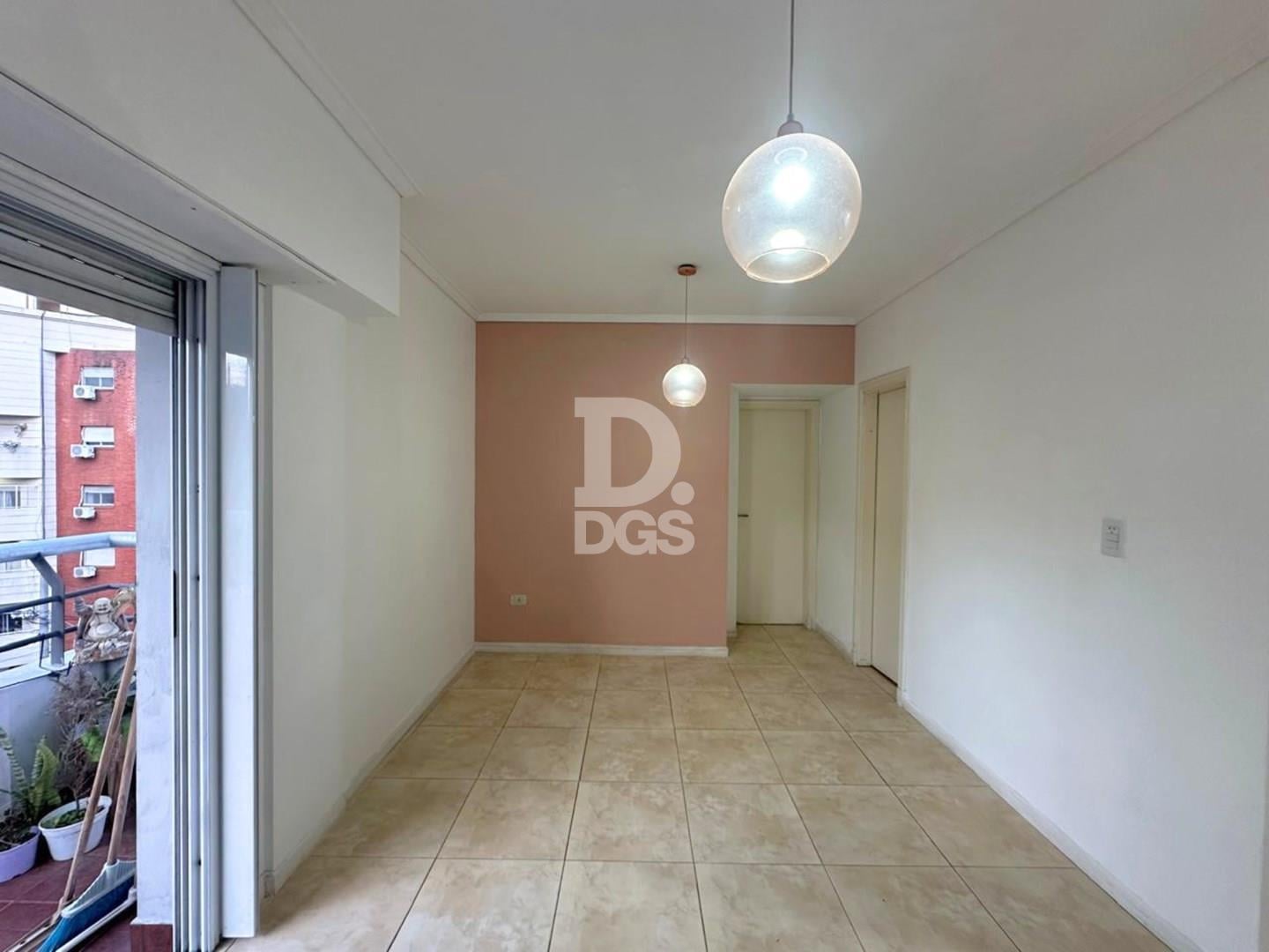 Foto de Departamento Semipiso 2 ambientes en Alquiler en Lanús Este, imagen 2