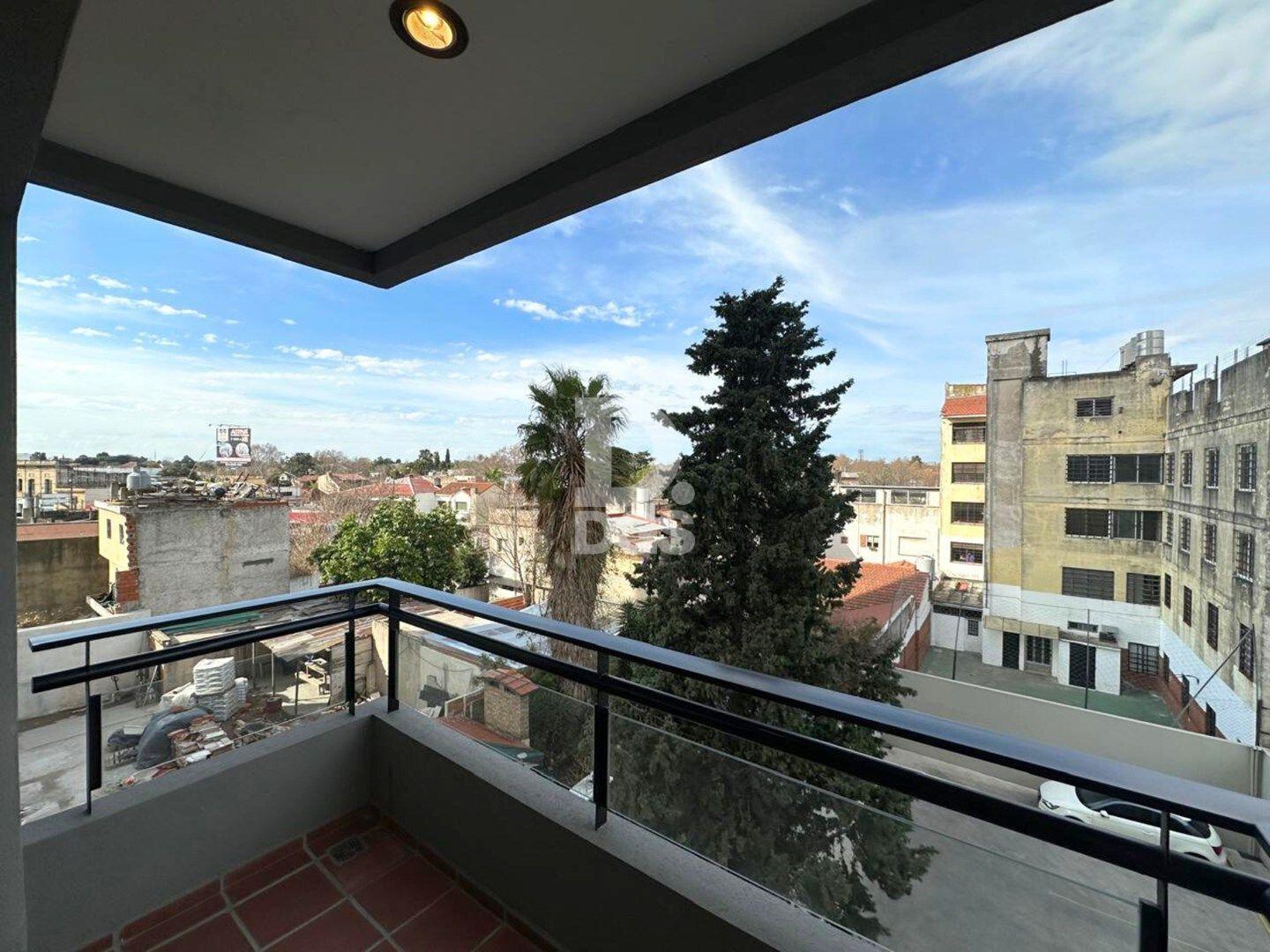Foto de Departamento Semipiso en Alquiler en Temperley, Lomas de Zamora, G.B.A, imagen 1