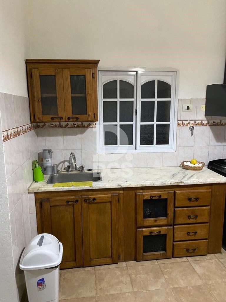 Foto de Casa en Alquiler en Banfield, Lomas de Zamora, G.B.A. Zona Sur, imagen 1