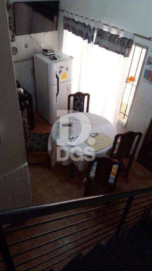 Foto de Casa Dúplex en Venta en Banfield Este, imagen 4