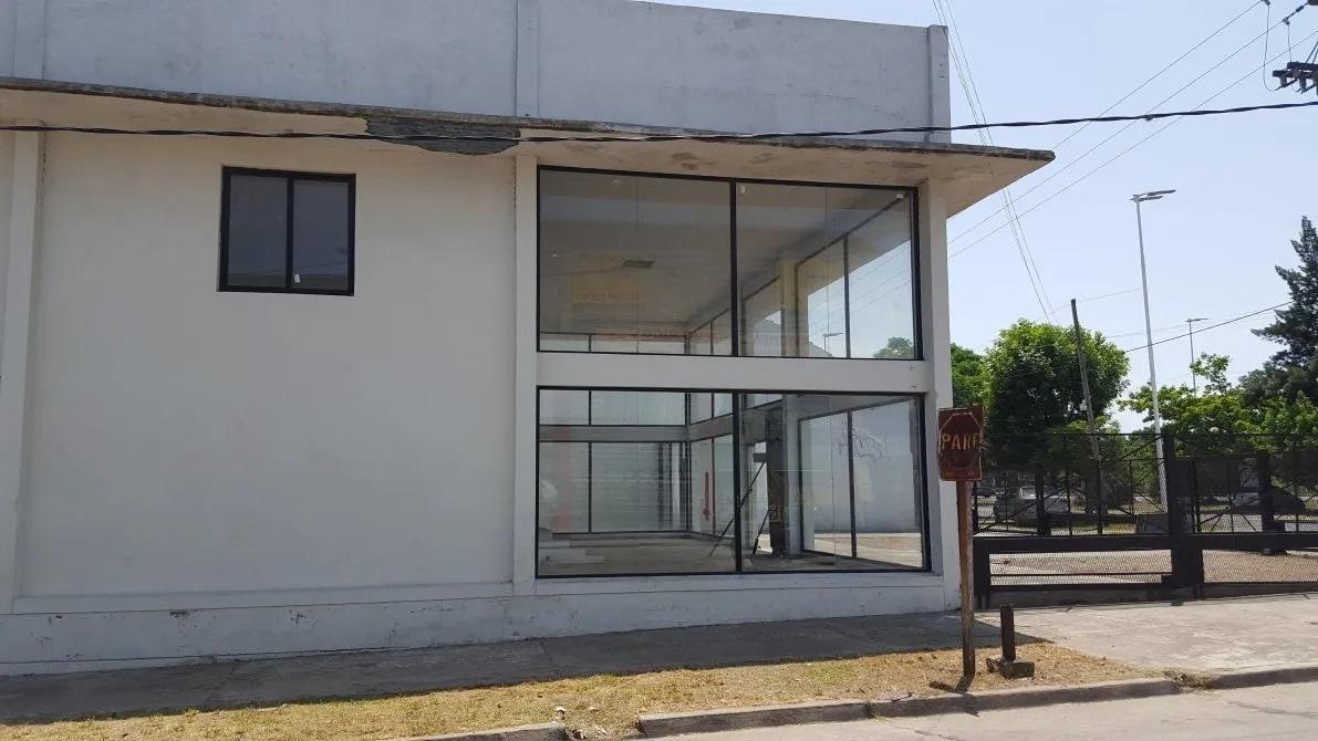 Local - Luis Guillon