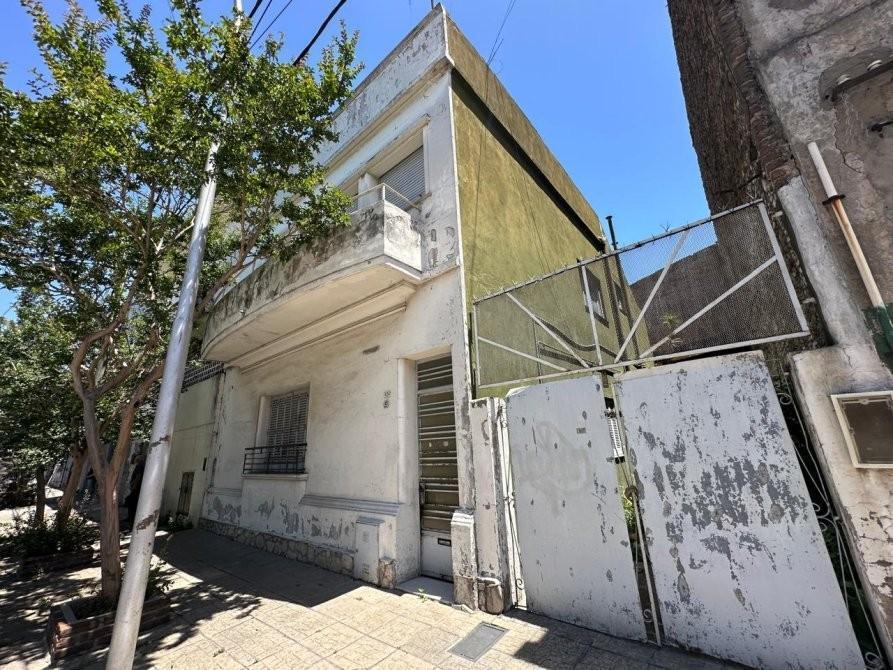 CASA EN VENTA, IDEAL INVERSOR!!!!!