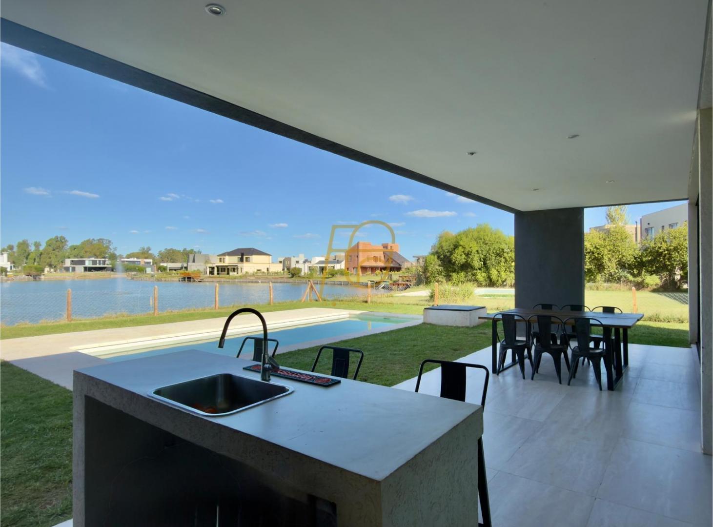 Venta casa a la laguna Lagos de San Eliseo