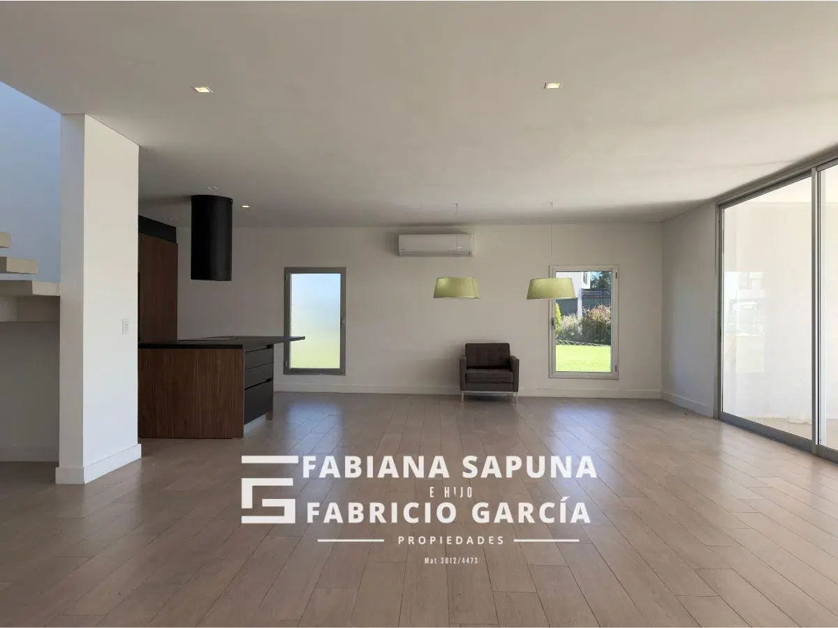 CASA EN VENTA EN TERRALAGOS 5